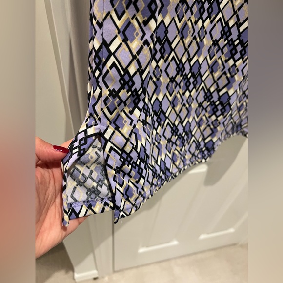 Purple abstract design dress Size M - Picture 3 of 4